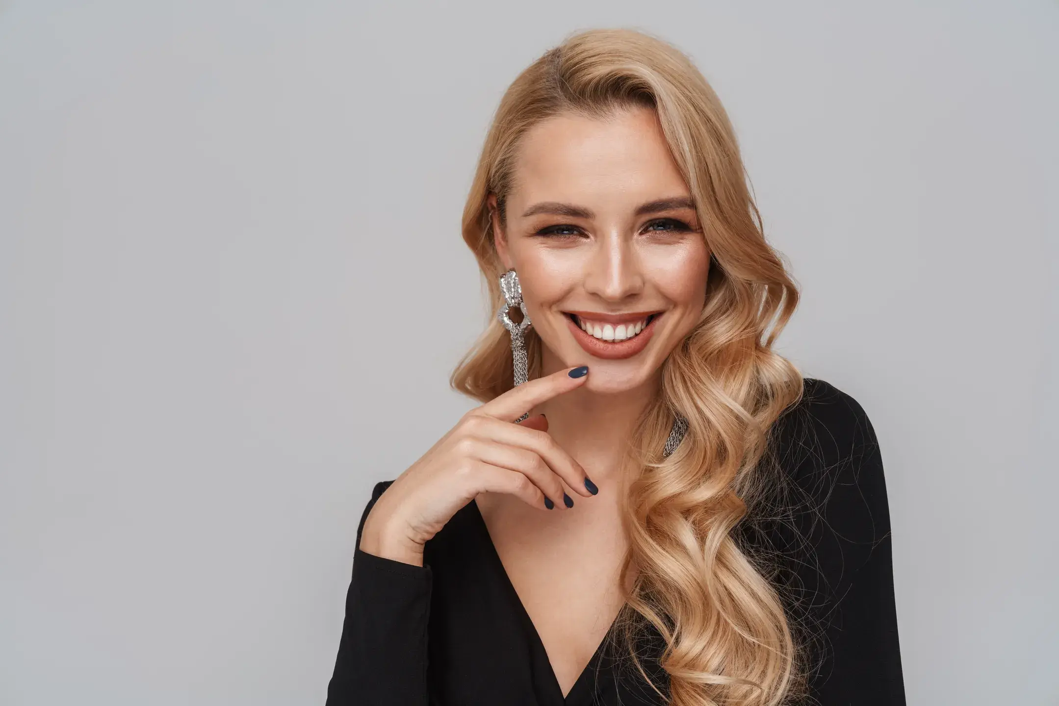 Beautiful woman posing with shiny jewelry and make 2026 03 18 17 43 45 utc